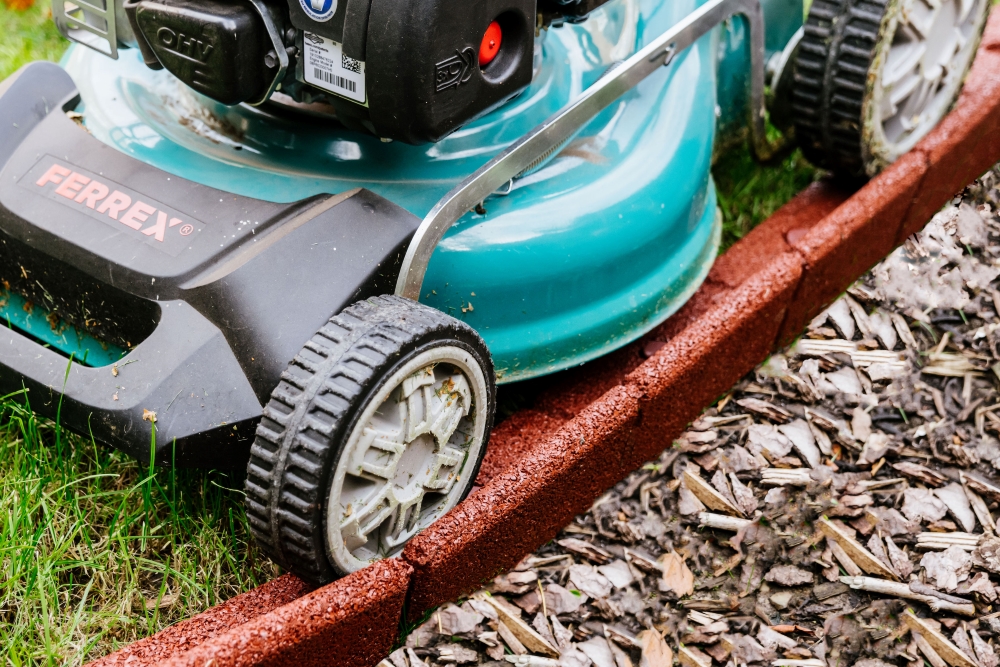 lawnmower safe garden edging